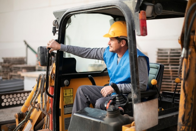 SIA Forklift Surat Ijin Alat Forklift - Produktivitas Meningkat