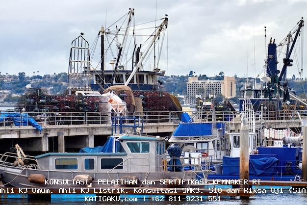 Konstruksi Bangunan Pelabuhan Bukan Perikanan 