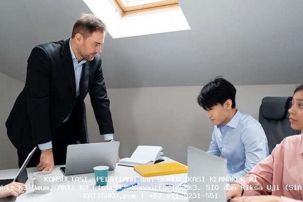 Mengungkap Kebijakan Perusahaan Terkait SMK3 PP50 Tahun 2012: Kunci Keselamatan dan Produktivitas kebijakan perusahaan terkait SMK3 PP50 tahun 2012