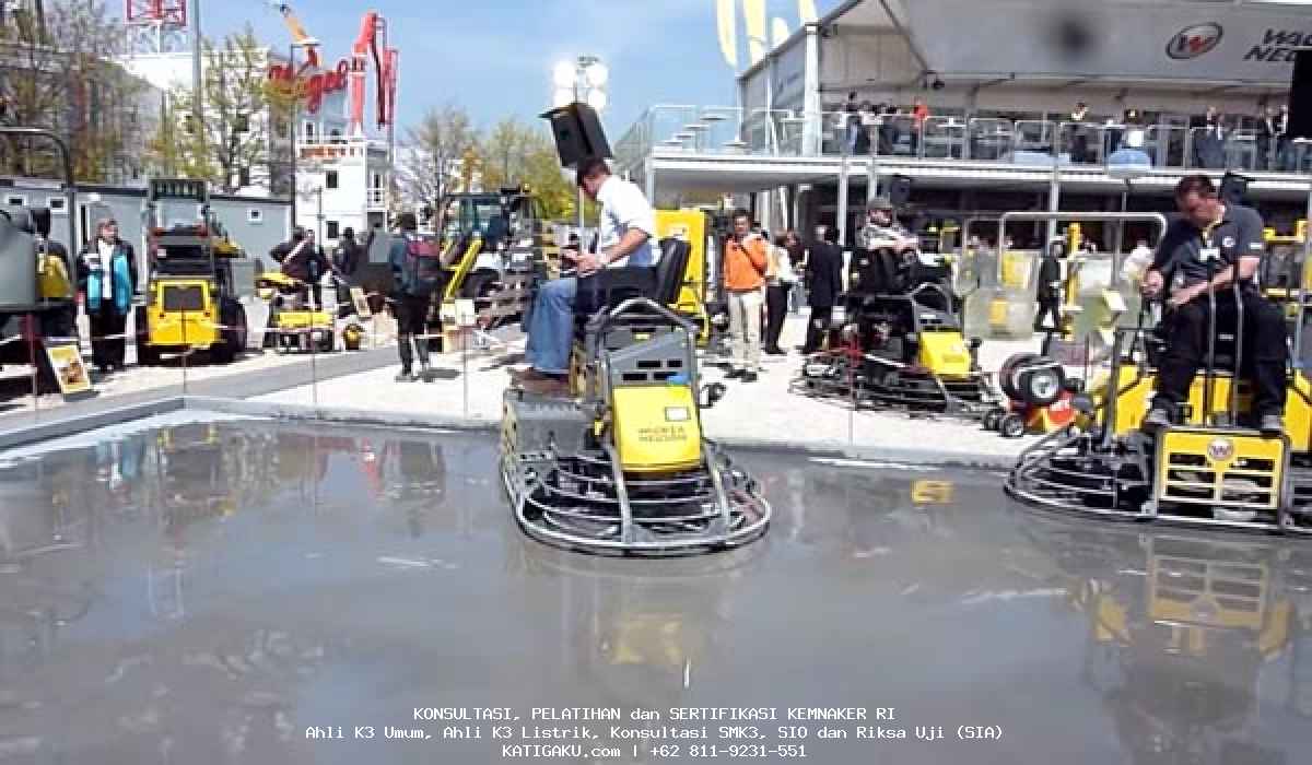 Mesin Trowel Beton untuk Finishing Lantai Beton