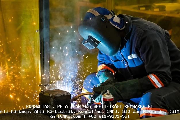 Panduan ISO 27001 di Industri Makanan dan Minuman: Langkah-langkah untuk Kepatuhan yang Efektif Panduan ISO 27001 di Industri Makanan dan Minuman