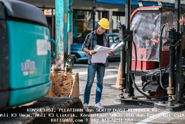 Pelaksana Perawatan Instalasi Sistem Transportasi Vertikal Dalam Gedung Pelaksana Perawatan, Instalasi Sistem Transportasi Vertikal, Perawatan Gedung, Teknologi Lift