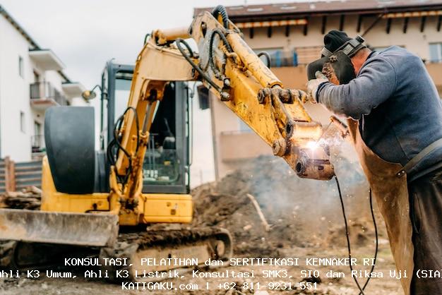 perawatan kobelco sk200 10