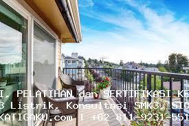 Renovasi Balkon: Tips Menjadikan Balkon Anda Lebih Fungsional dan Menawan renovasi balkon