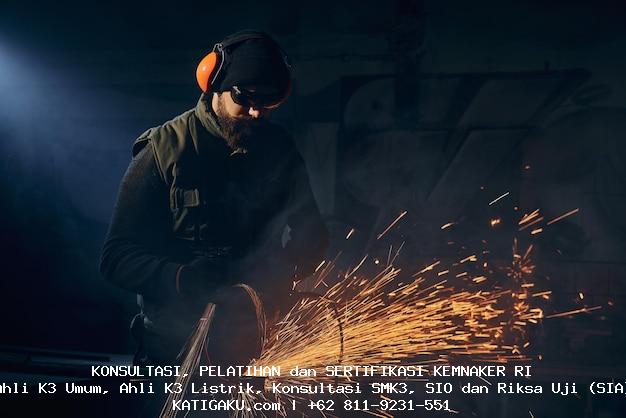 Sertifikat Pengawas K3: Panduan Lengkap untuk Keamanan dan Kesehatan Kerja Sertifikat Pengawas K3, Kesehatan dan Keselamatan Kerja, Pelatihan K3, Keamanan Kerja, K3 di Tempat
