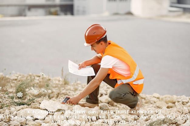 Tugas Kerja Ahli Geologi Tugas Kerja Ahli Geologi, Peran Ahli Geologi, Eksplorasi Geologi, Analisis Data Geologis